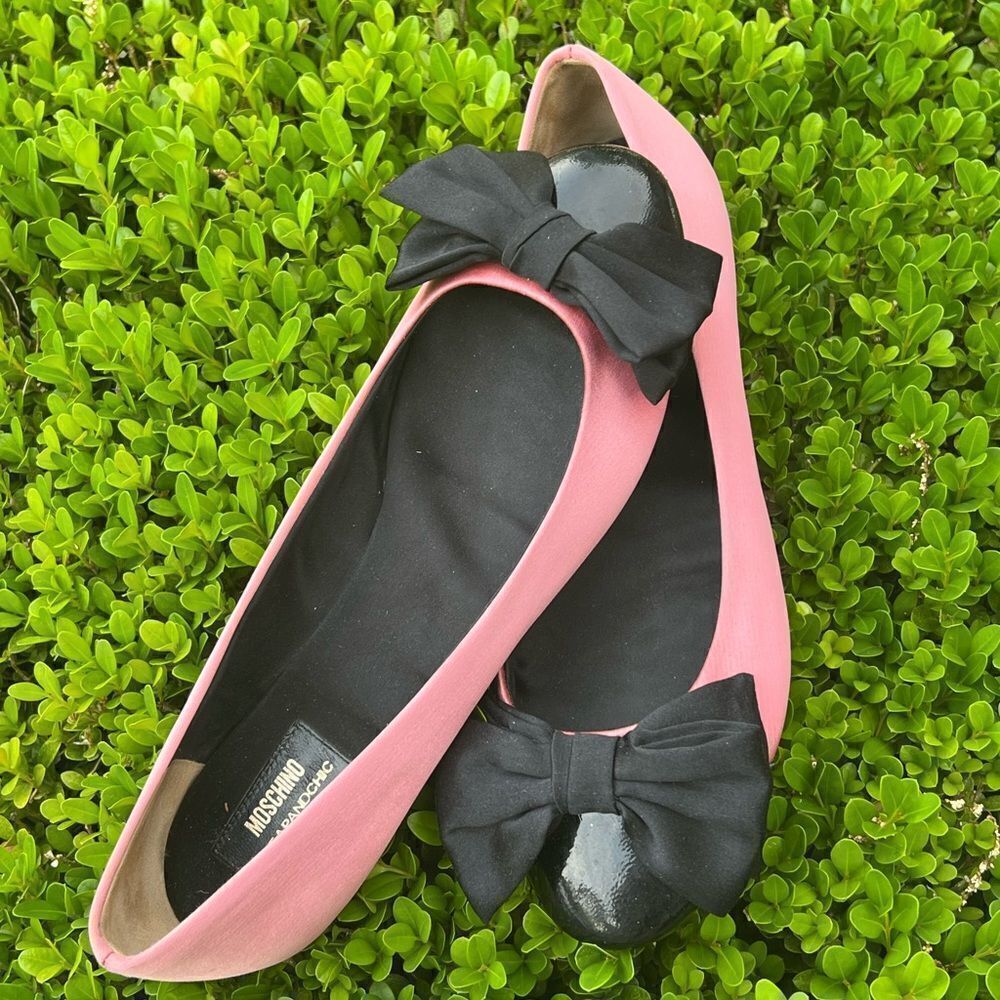 Moschino cheap and chic ballet flats shoes